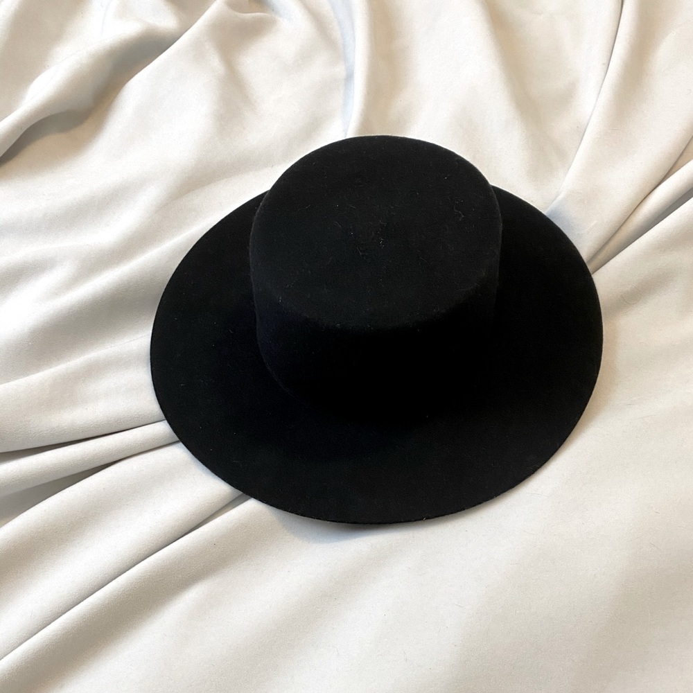 Gigi Pip Black Dahlia size M/L 59